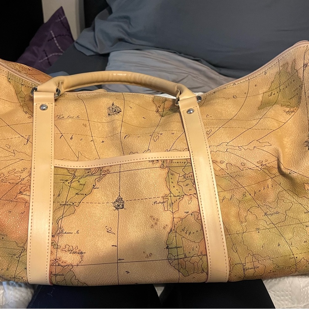Map duffle bag